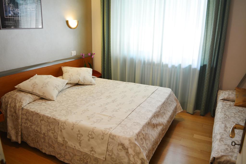 Villa Chiara ลาซีเซ ภายนอก รูปภาพ